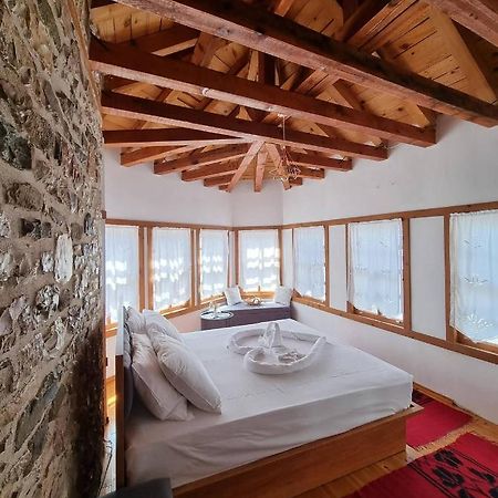 The Heart Of The Bazaar Guest House Gjirokastër Extérieur photo