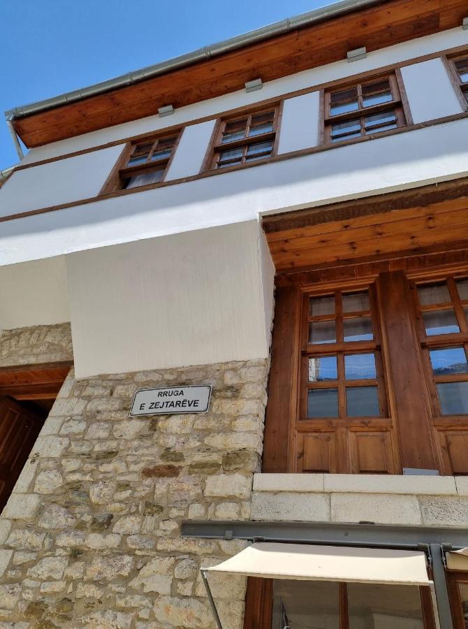 The Heart Of The Bazaar Guest House Gjirokastër Extérieur photo