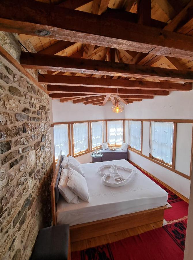 The Heart Of The Bazaar Guest House Gjirokastër Extérieur photo