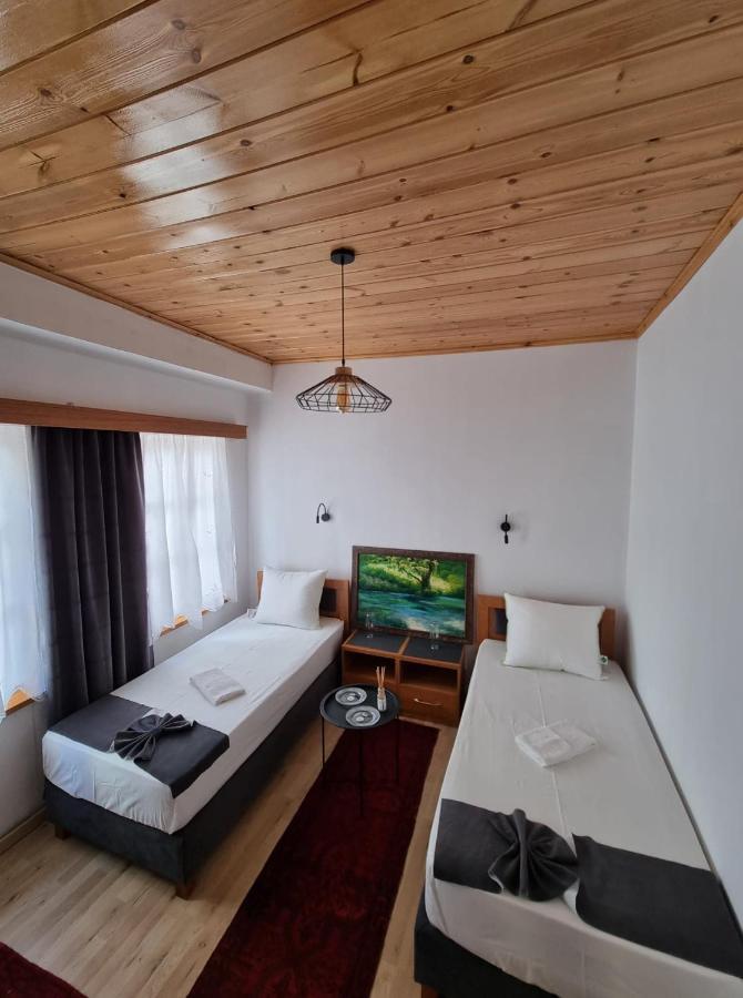 The Heart Of The Bazaar Guest House Gjirokastër Extérieur photo